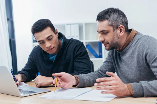 Présentation Serial Mentor